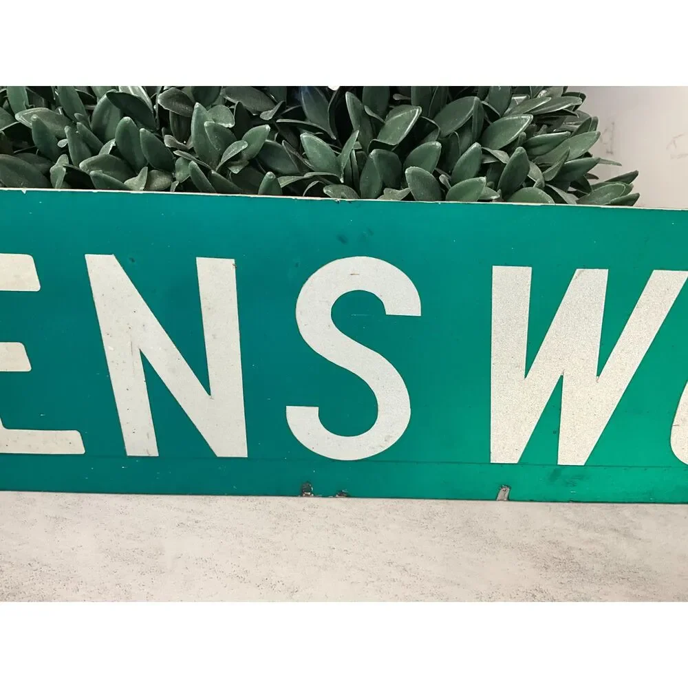 Vintage aluminum street sign Ravenswood Way - Picture 4 of 5